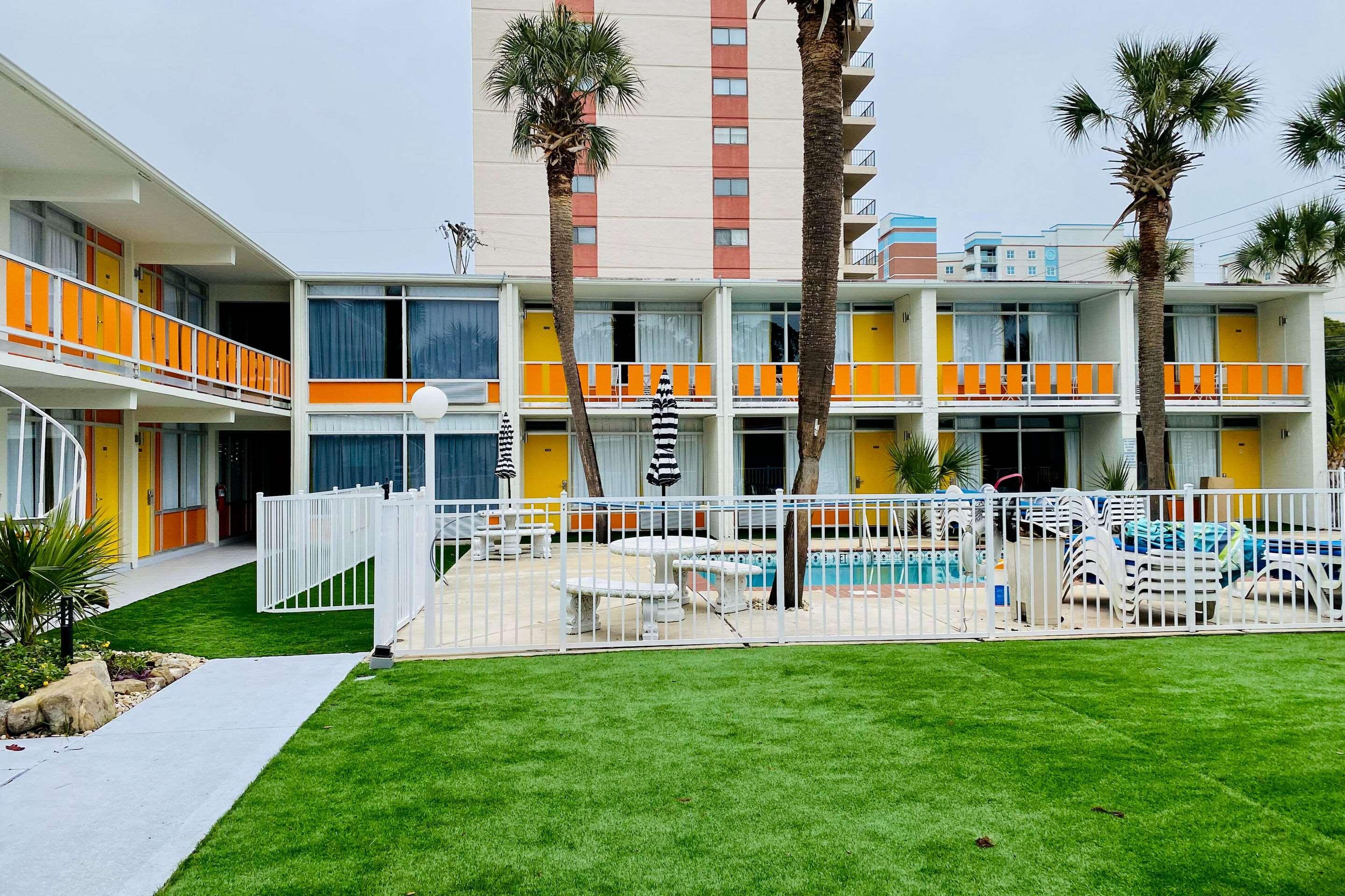 Holiday Shores Myrtle Beach Bagian luar foto